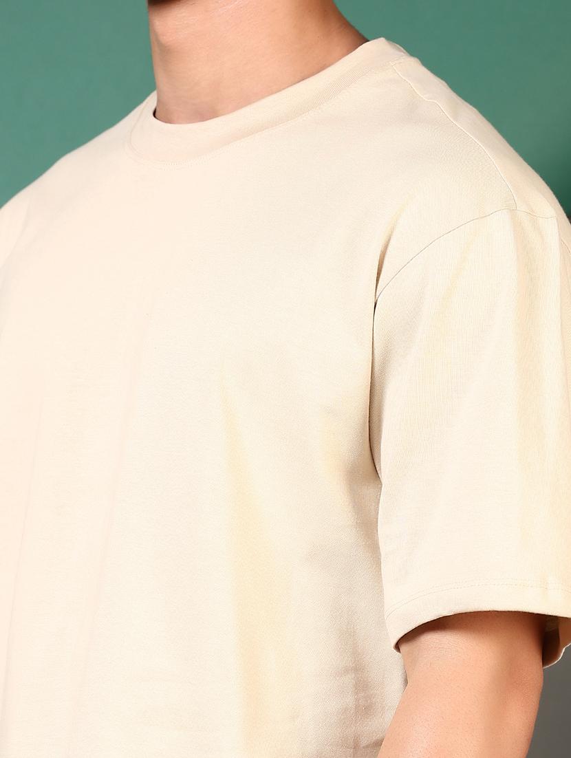 men round neck plain t-shirt - 21749918 - Standard Image - 4