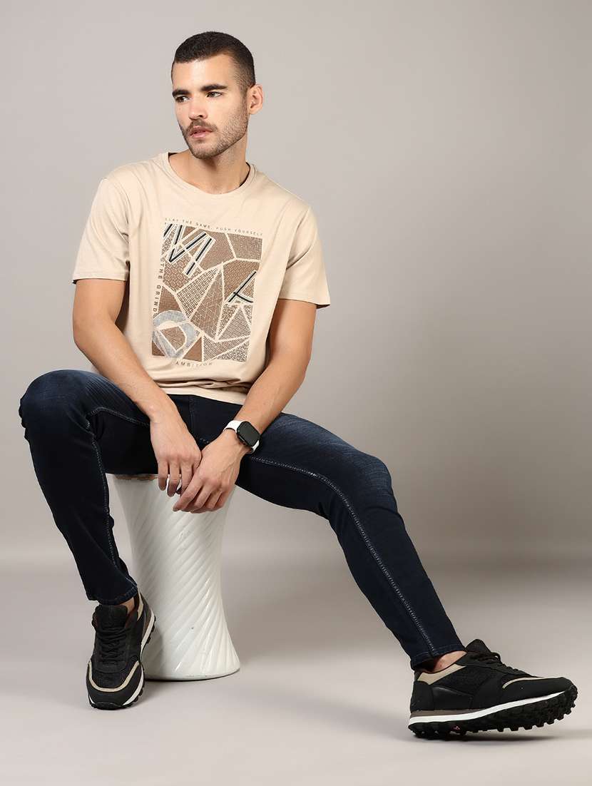men front print round neck regular fit t-shirt - 21750031 -  Standard Image - 4