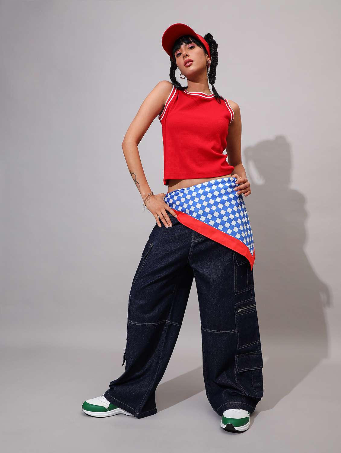 women solid sleeveless regular top - 21750051 - Standard Image - 6