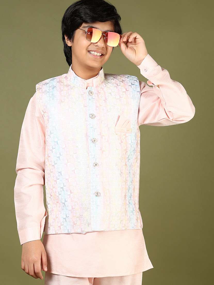 boys solid kurta pyjama with embroidered jacket