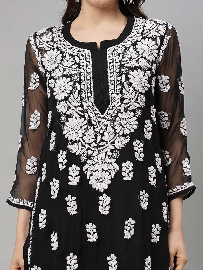 women three quarter sleeve straight chikankari kurta - 21750196 -  Standard Image - 6