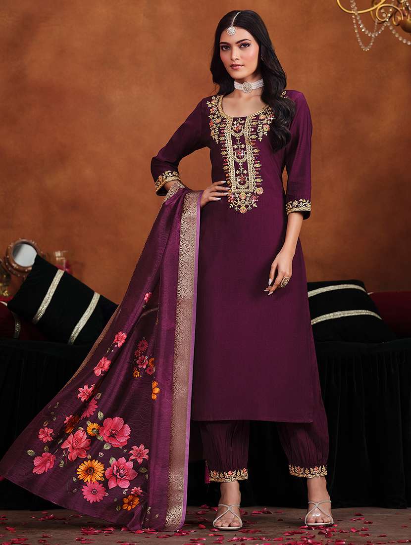 women three quarter sleeve kurta salwar with dupatta set
