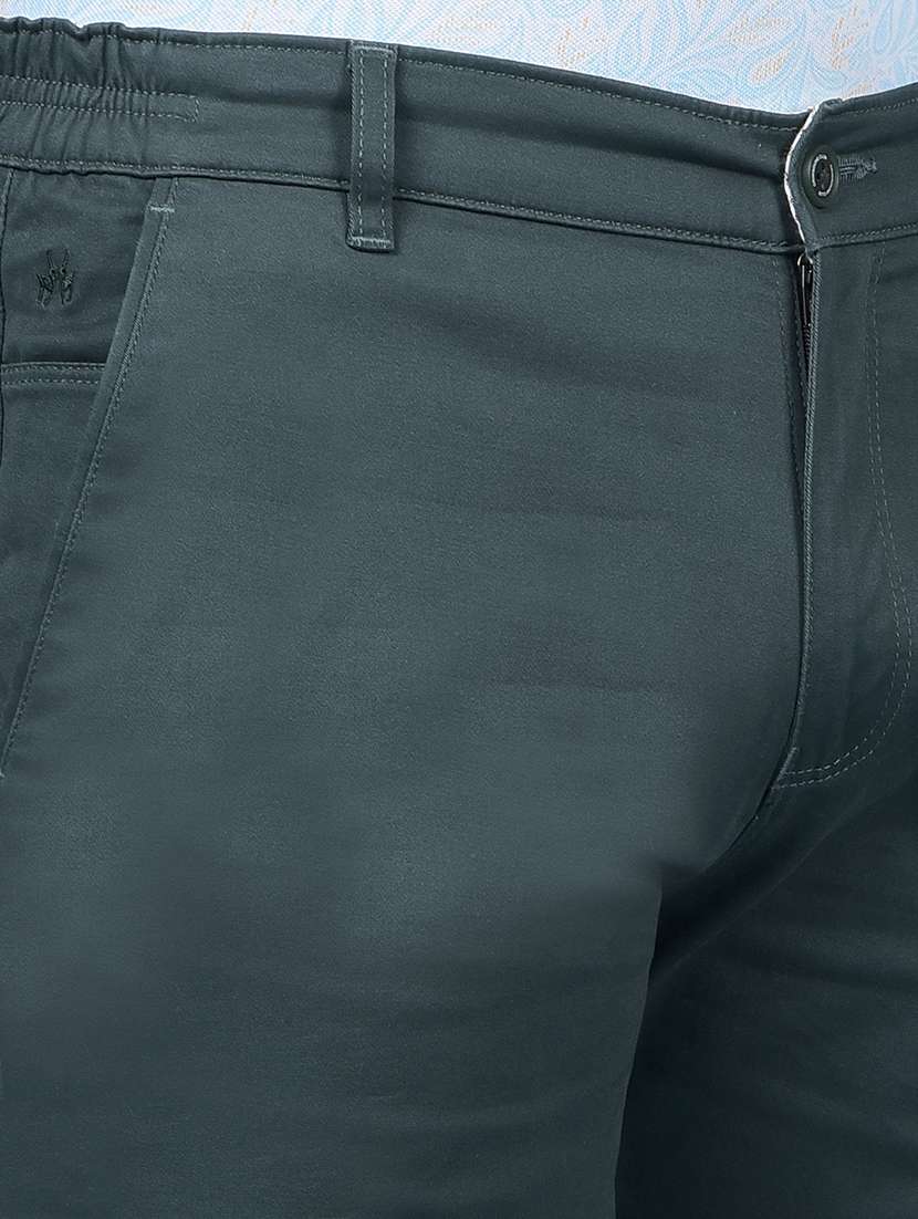 men solid mid rise short - 21750640 -  Standard Image - 6