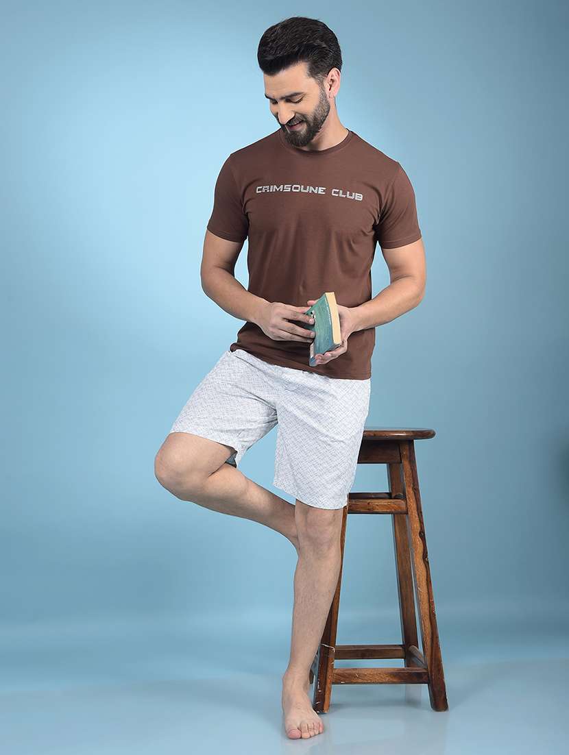 men printed mid rise bermuda shorts - 21750645 -  Standard Image - 4