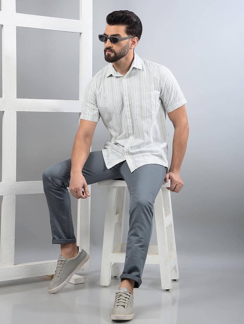 men solid mid rise chinos - 21750699 - Standard Image - 4