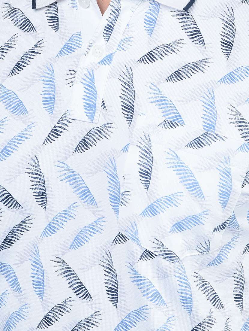 men all over print half sleeve polo t-shirt - 21750706 -  Standard Image - 4