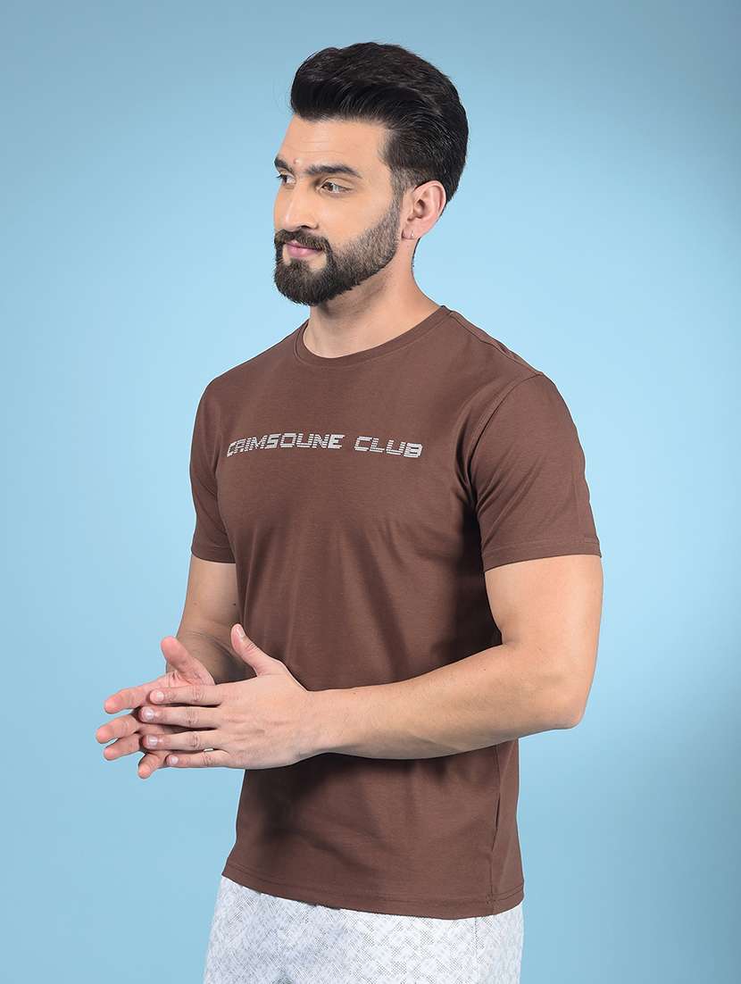 men round neck chest print t-shirt - 21750709 -  Standard Image - 1