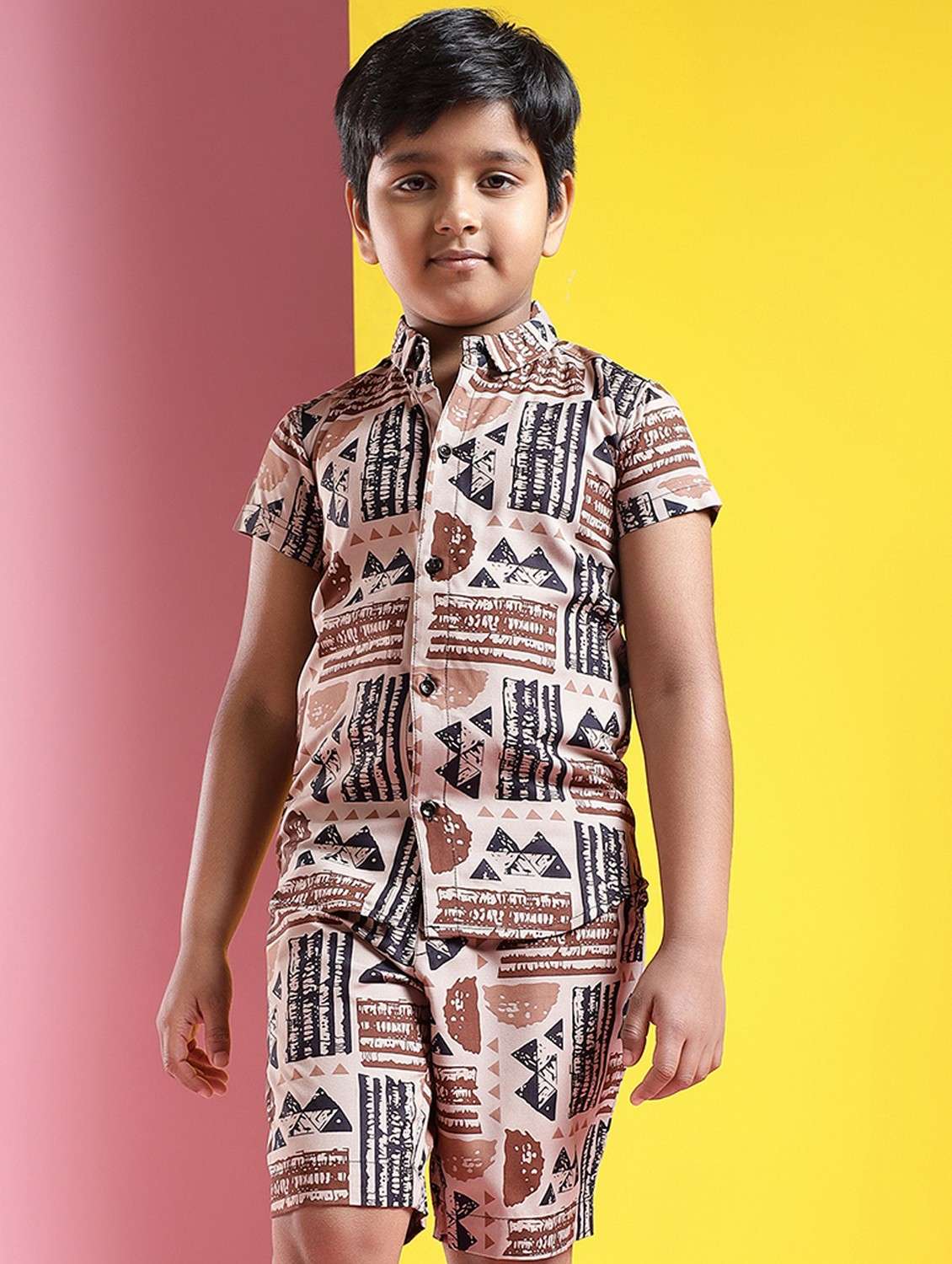 boys printed short sleeves shirt and shorts set - 21750870 -  Standard Image - 4