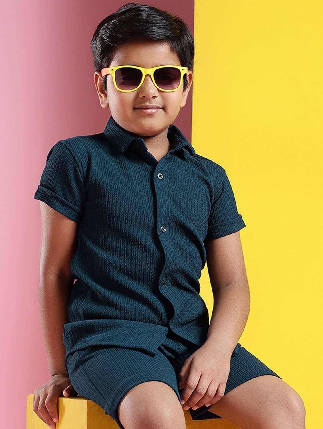 boys printed short sleeves shirt and shorts set - 21750874 -  Standard Image - 4