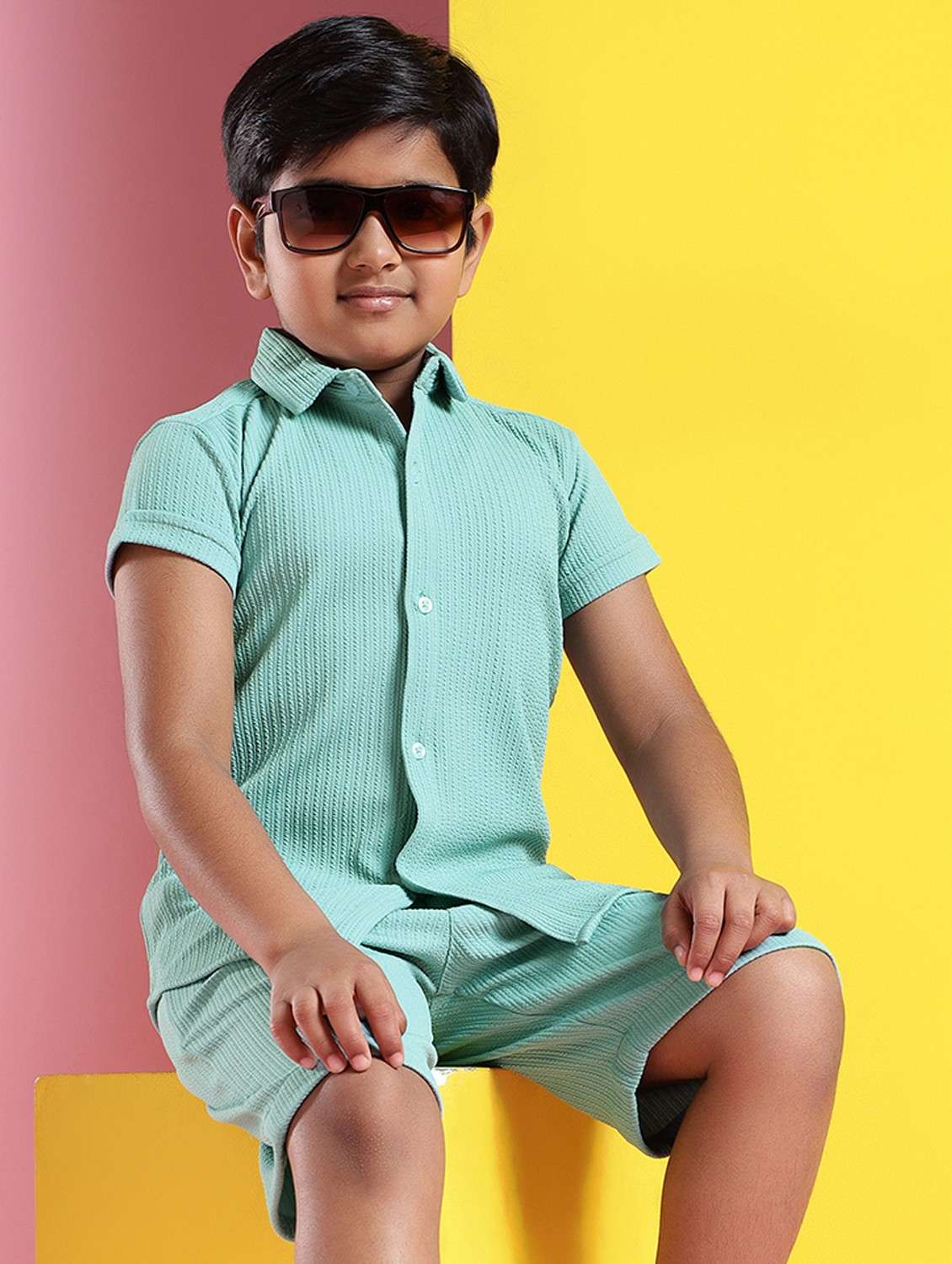 boys printed short sleeves shirt and shorts set - 21750875 -  Standard Image - 4