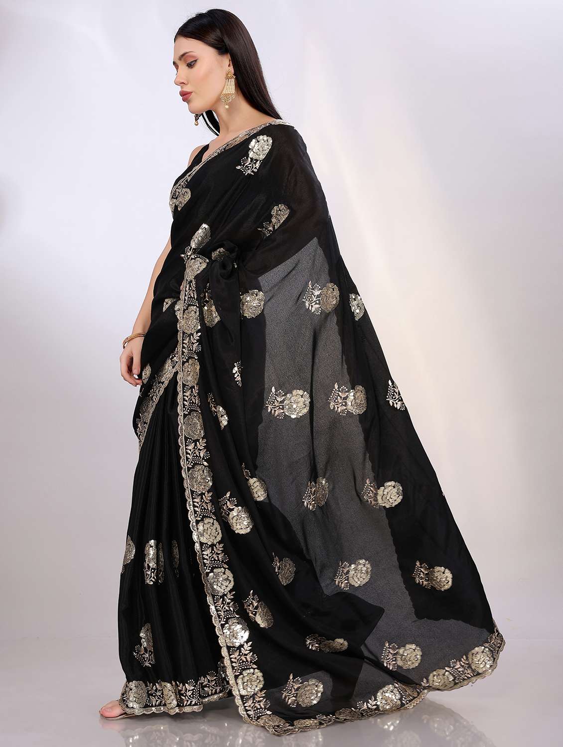 women solid with work embroidered saree with blouse - 21753234 -  Standard Image - 1