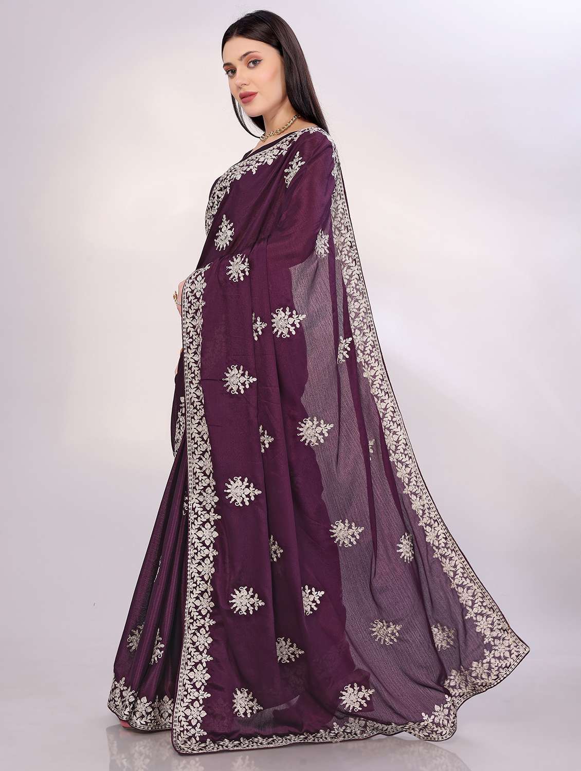 women solid with work embroidered saree with blouse - 21753261 -  Standard Image - 1