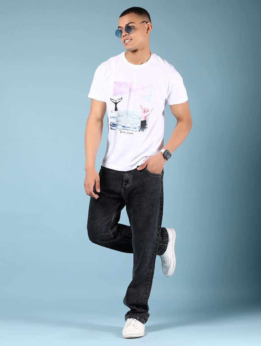 men front print round neck regular fit t-shirt - 21753370 -  Standard Image - 4