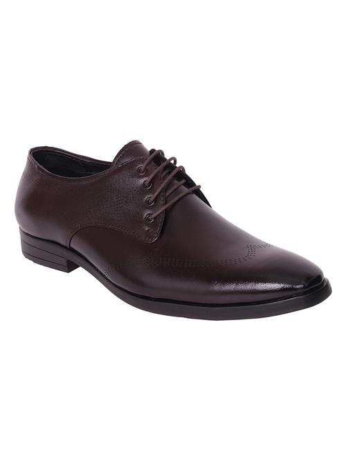 men brown lace-up derby - 21753541 -  Standard Image - 0
