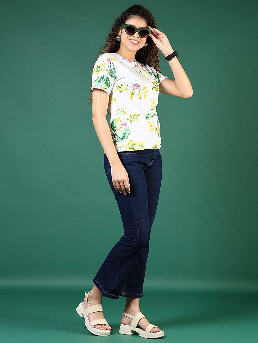 women floral print short sleeve regular t-shirt - 21753579 -  Standard Image - 4