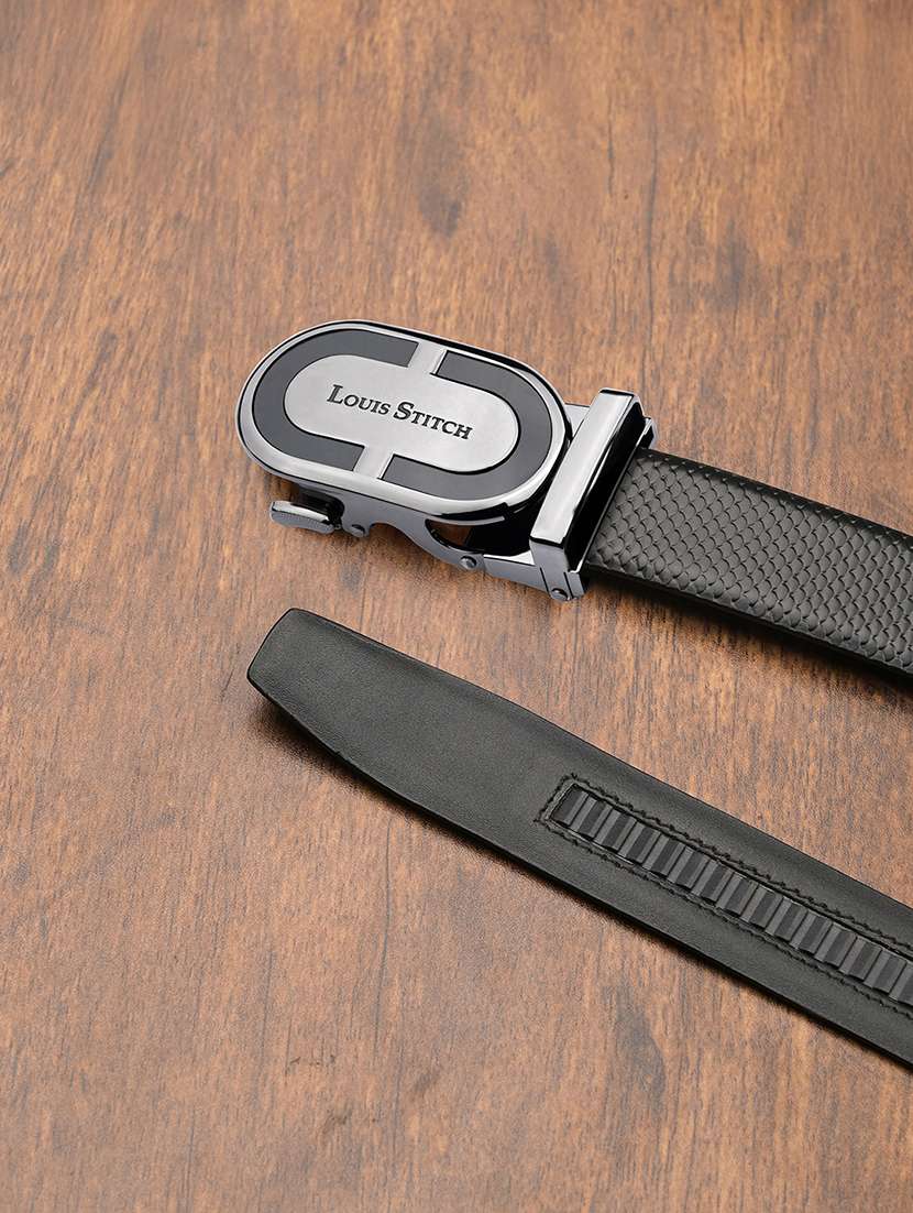 men black leather belt - 21761995 -  Standard Image - 1