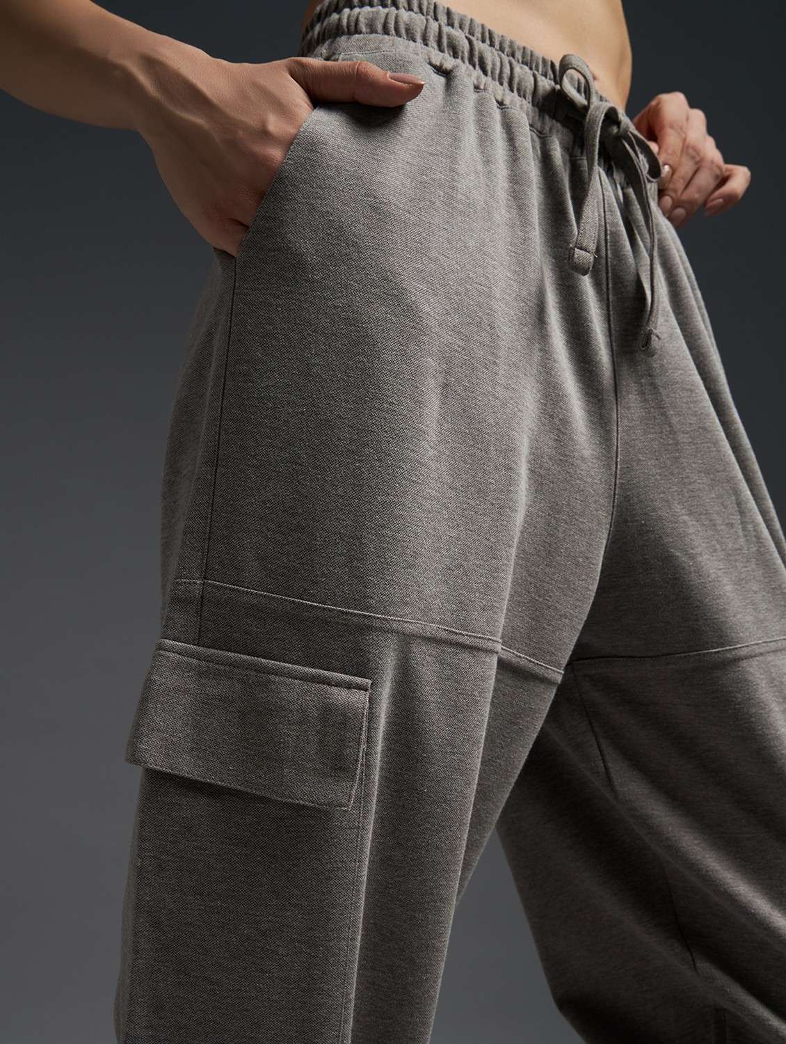 women solid mid rise cargo - 21762335 -  Standard Image - 4