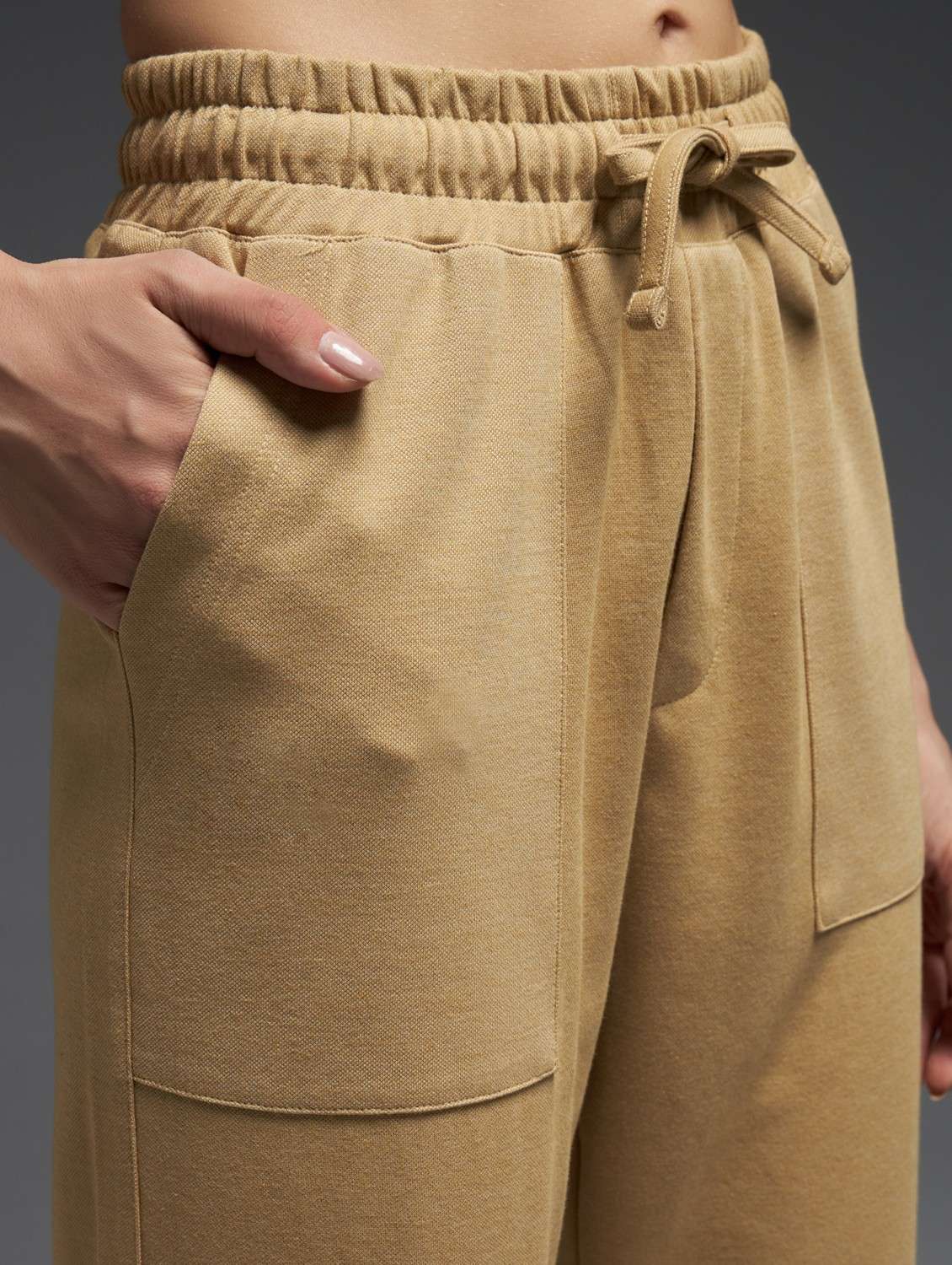 women solid mid rise track pant - 21762336 - Standard Image - 4