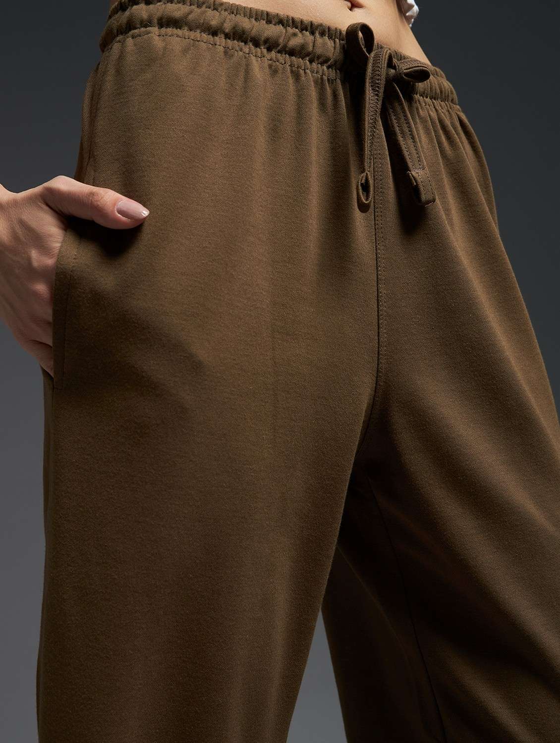 women solid mid rise track pant - 21762350 -  Standard Image - 4