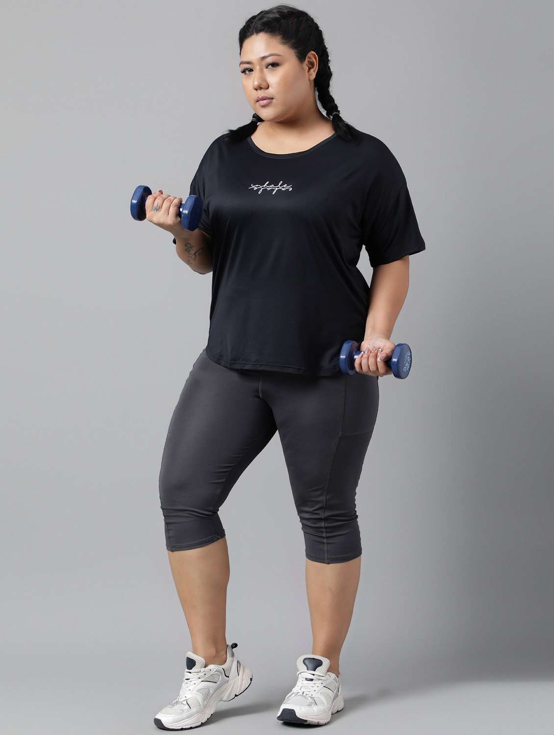 women black typographic round neck t-shirt - 21762519 - Standard Image - 4