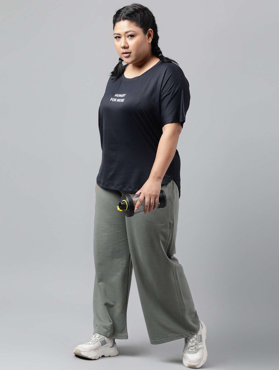 women black typographic round neck t-shirt - 21762529 -  Standard Image - 4