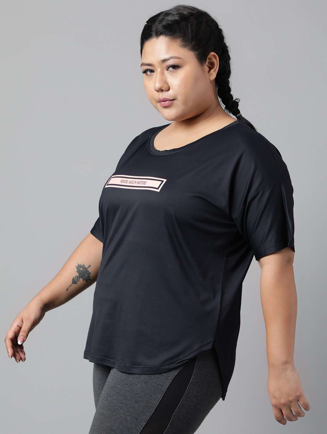 women black typographic round neck t-shirt - 21762562 -  Standard Image - 1