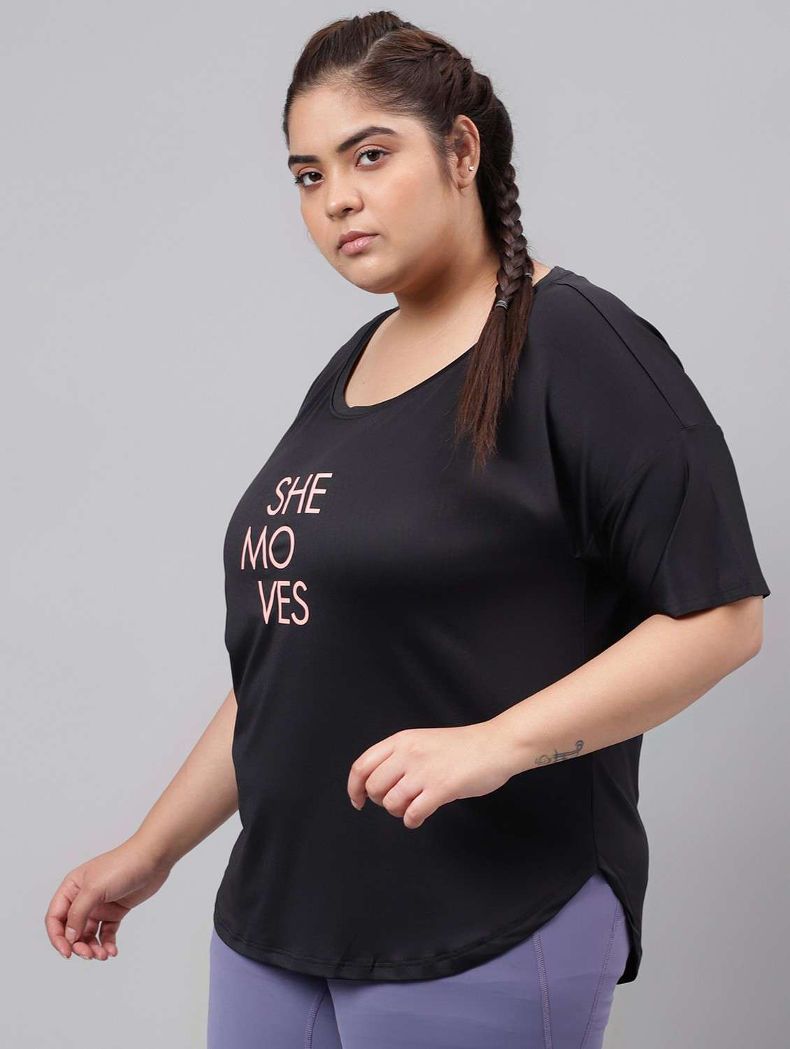 women black typographic round neck t-shirt - 21762564 -  Standard Image - 1