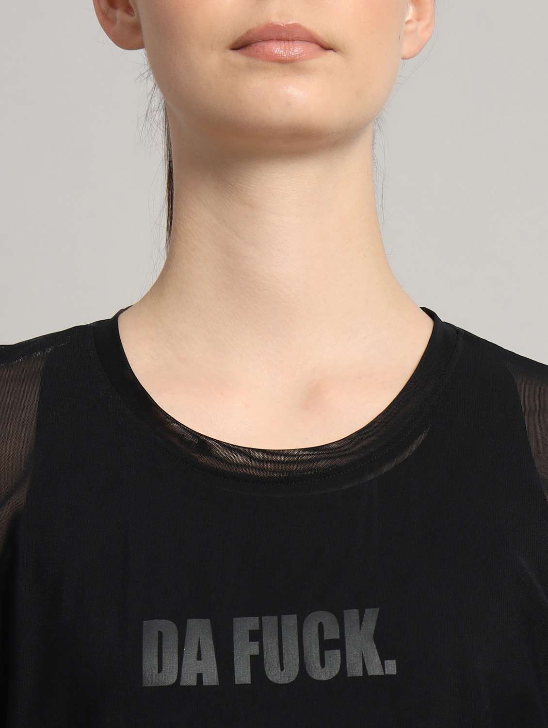 women black typographic round neck t-shirt - 21763298 -  Standard Image - 6