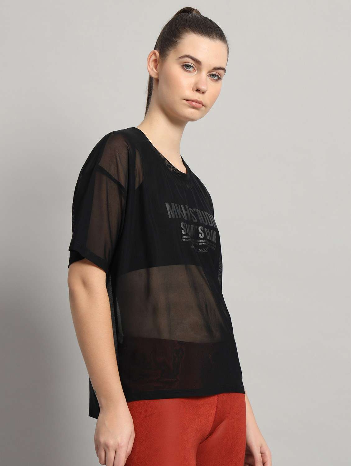 women black typographic round neck t-shirt - 21763303 -  Standard Image - 1