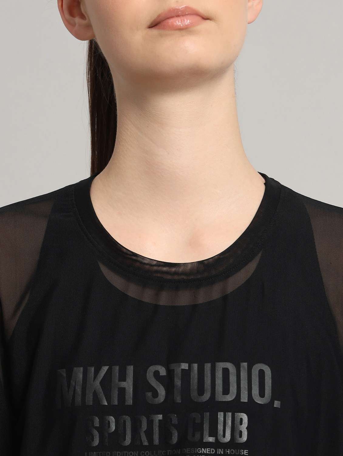 women black typographic round neck t-shirt - 21763303 -  Standard Image - 6