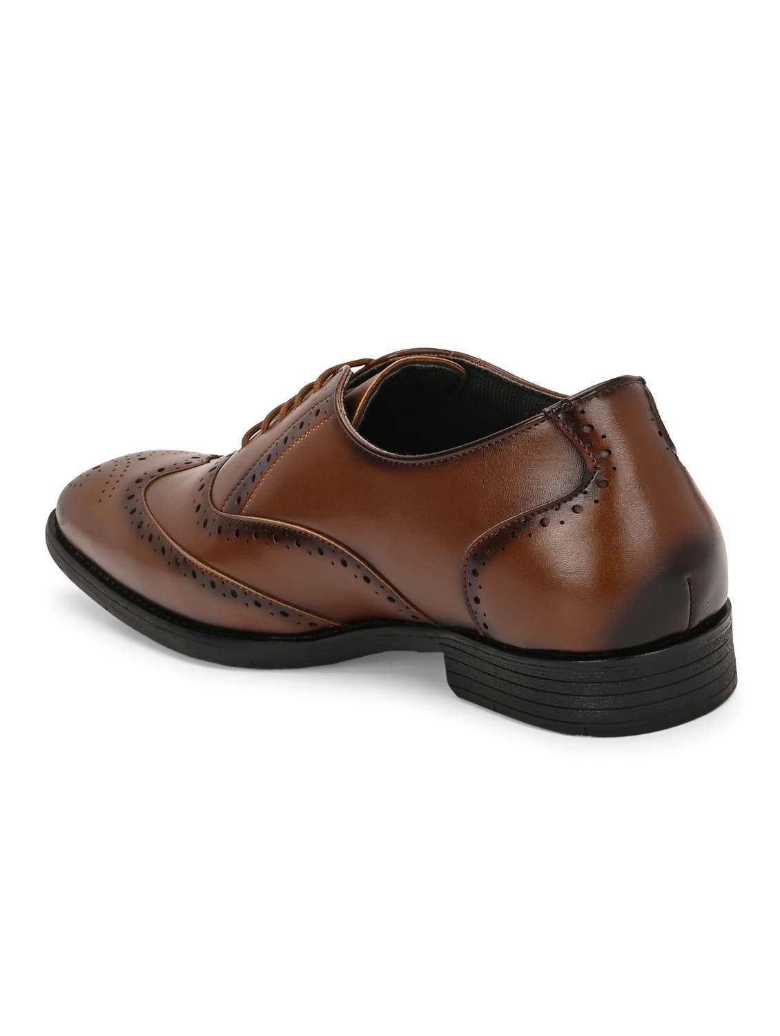 men brown lace-up brouge - 21763322 -  Standard Image - 4