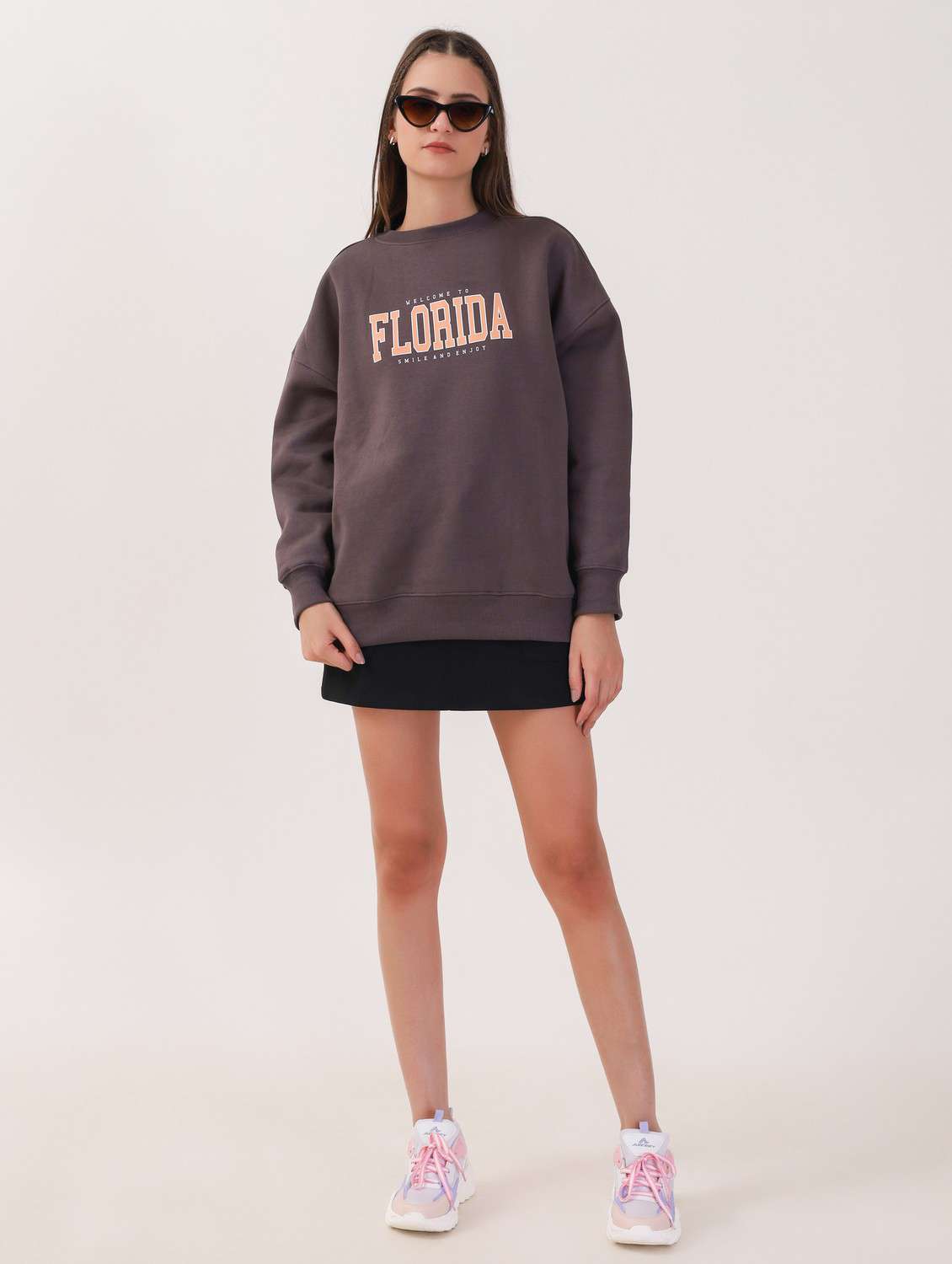 women printed long sleeves oversized sweatshirt - 21764121 -  Standard Image - 4
