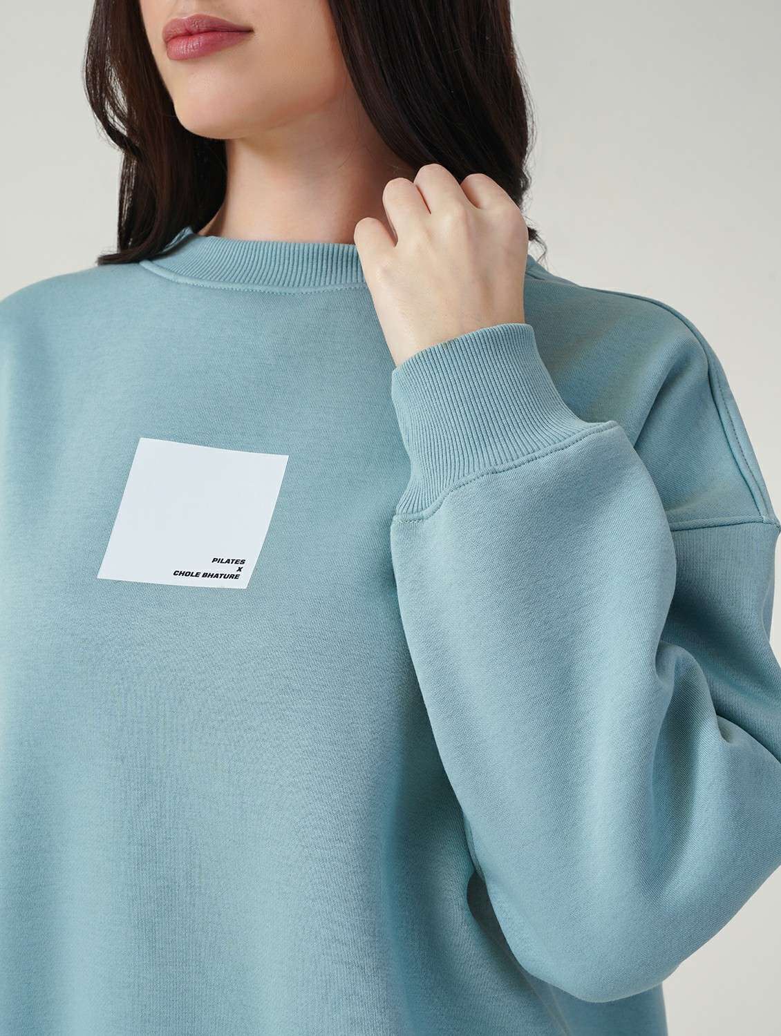 women solid long sleeve oversized sweatshirt - 21764136 -  Standard Image - 4