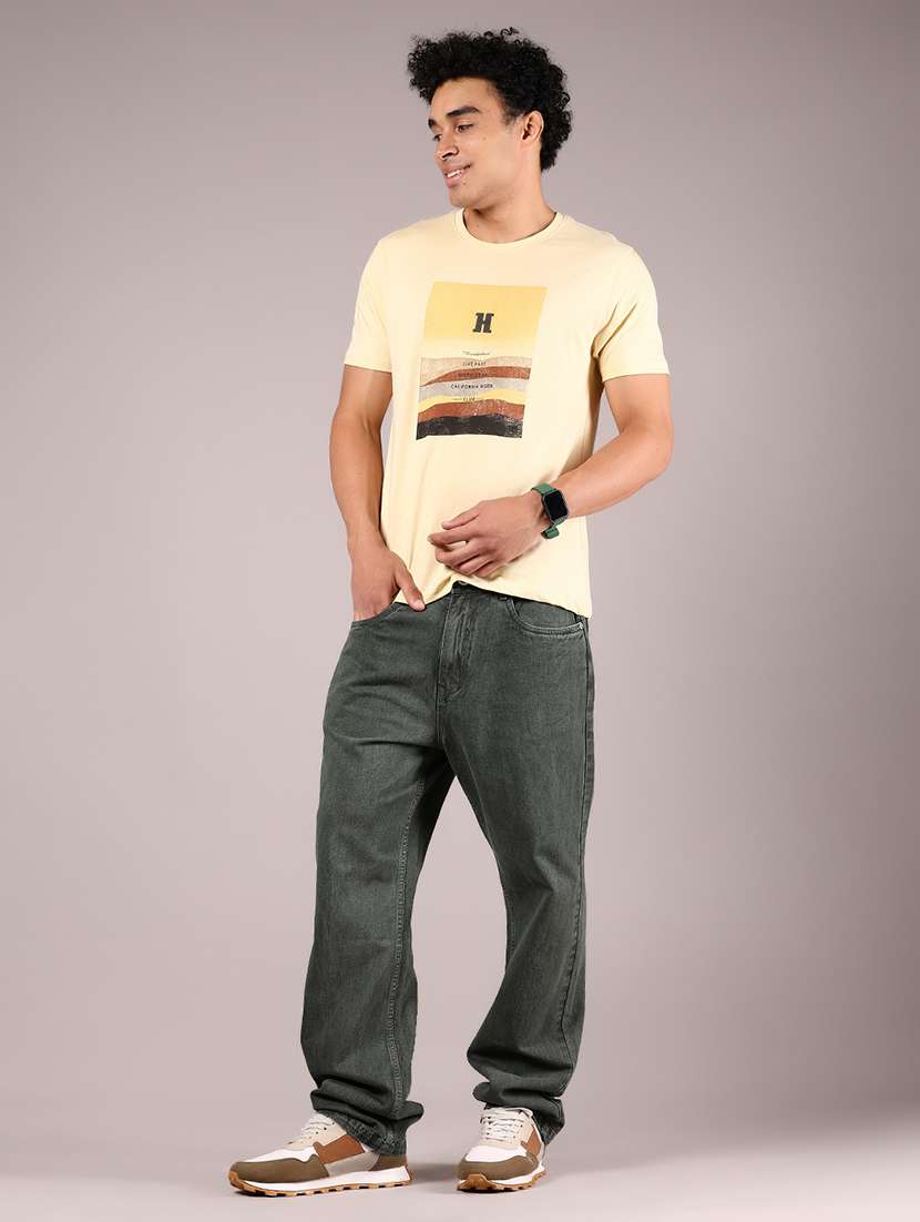 men front print round neck regular fit t-shirt - 21765352 -  Standard Image - 4