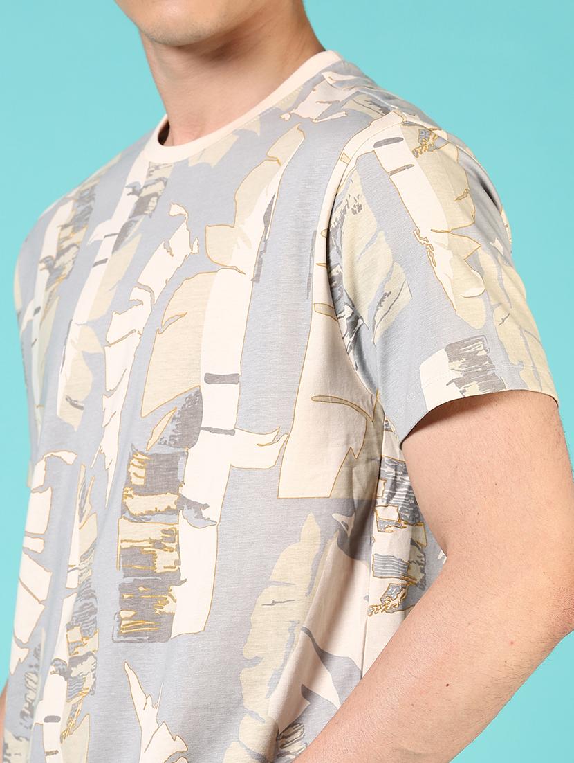 men round neck printed t-shirt - 21765648 - Standard Image - 4