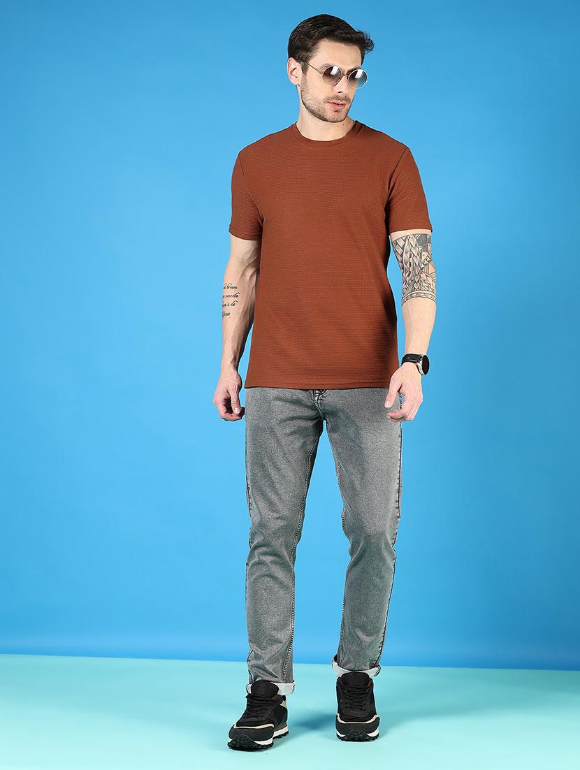 men solid mid rise slim fit jean - 21765852 - Standard Image - 4
