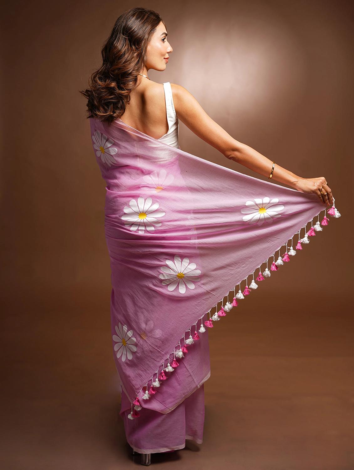 women floral printed saree with blouse - 21766141 -  Standard Image - 1