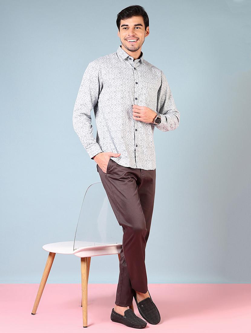 men solid mid rise flat front chinos - 21766228 - Standard Image - 4