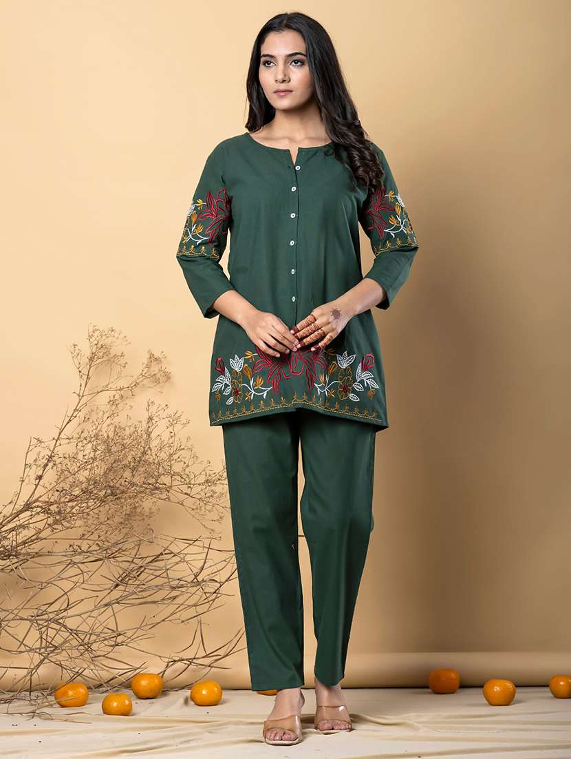 women three quarter sleeve ethnic co-ord set