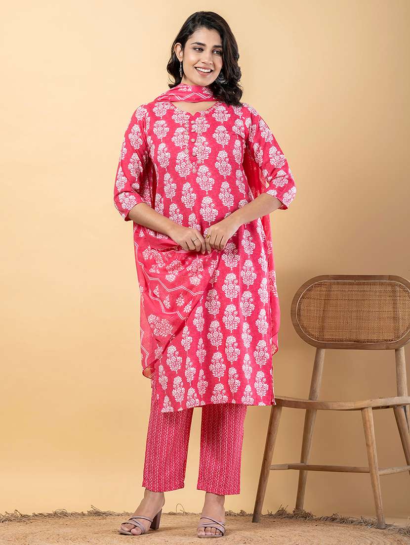 women three quarter sleeve kurta pant with dupatta set - 21766748 -  Standard Image - 1