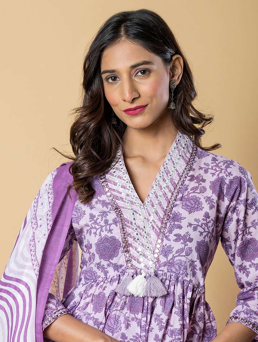 women three quarter sleeve kurta palazzo with dupatta set - 21766774 -  Standard Image - 4