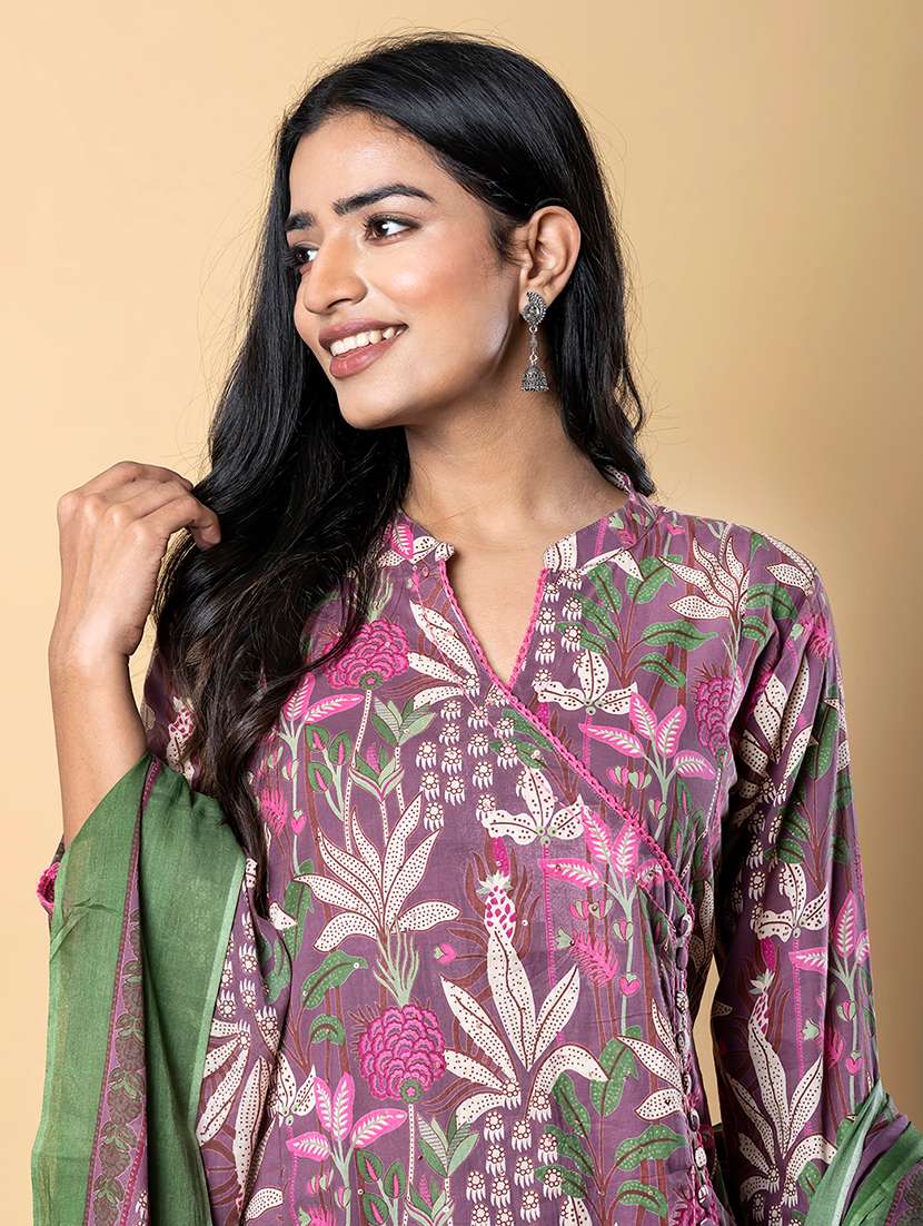 women three quarter sleeve kurta pant with dupatta set - 21766776 -  Standard Image - 4