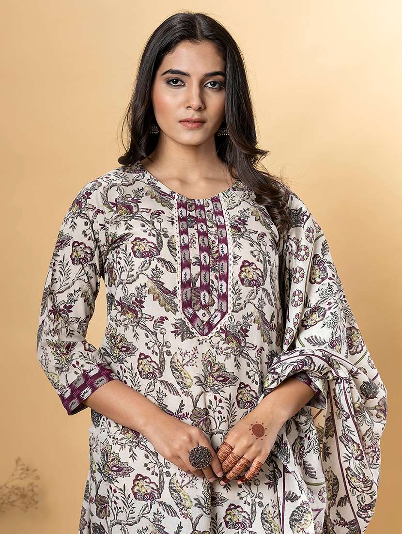 women three quarter sleeve kurta pant with dupatta set - 21766777 -  Standard Image - 4