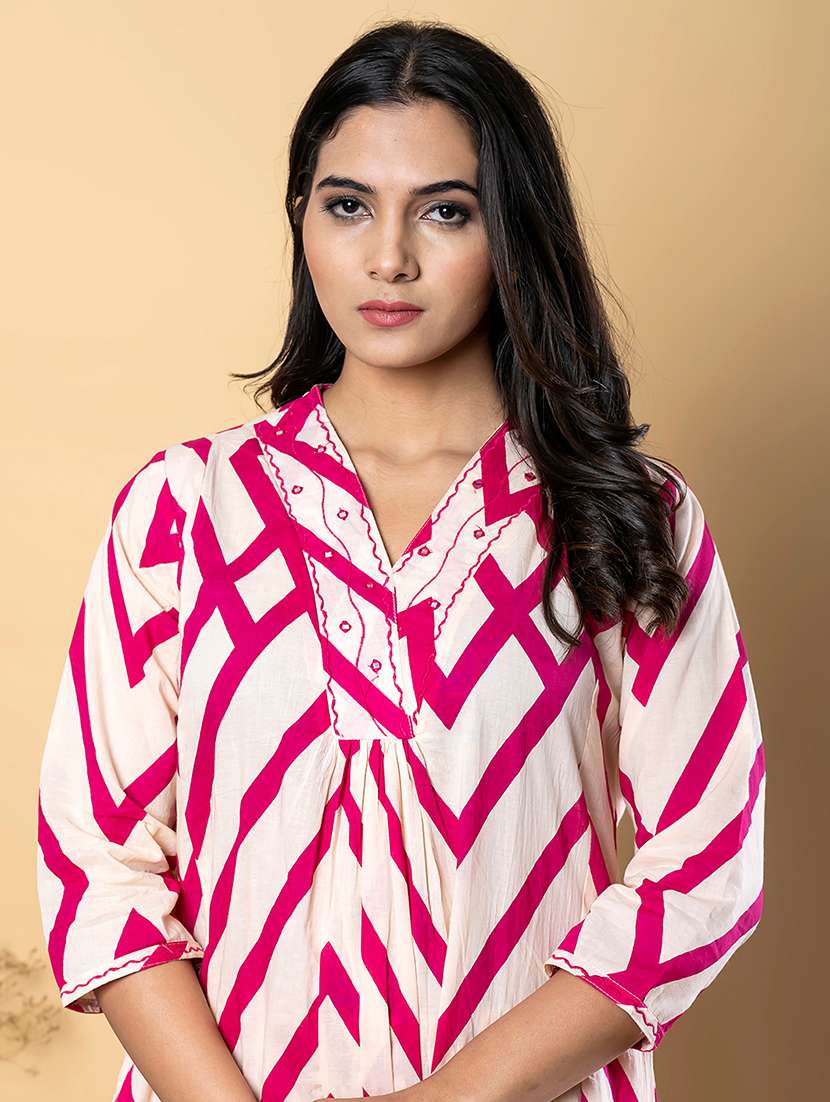 women three quarter sleeve kurta palazzo set - 21766788 -  Standard Image - 4