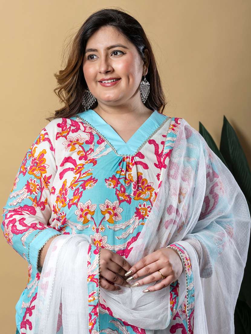 women three quarter sleeve kurta pant with dupatta set - 21766879 - Standard Image - 4