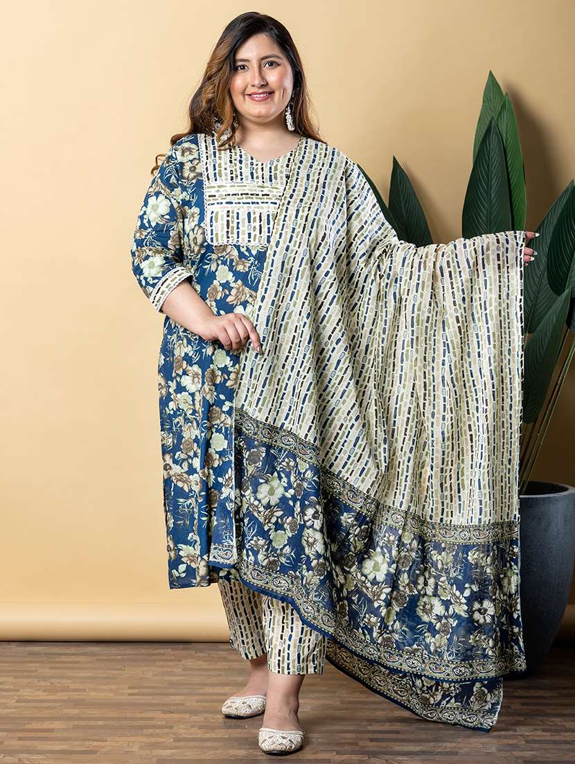 women three quarter sleeve kurta pant with dupatta set