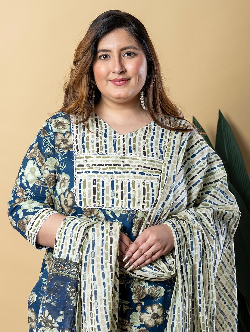 women three quarter sleeve kurta pant with dupatta set - 21766883 - Standard Image - 4