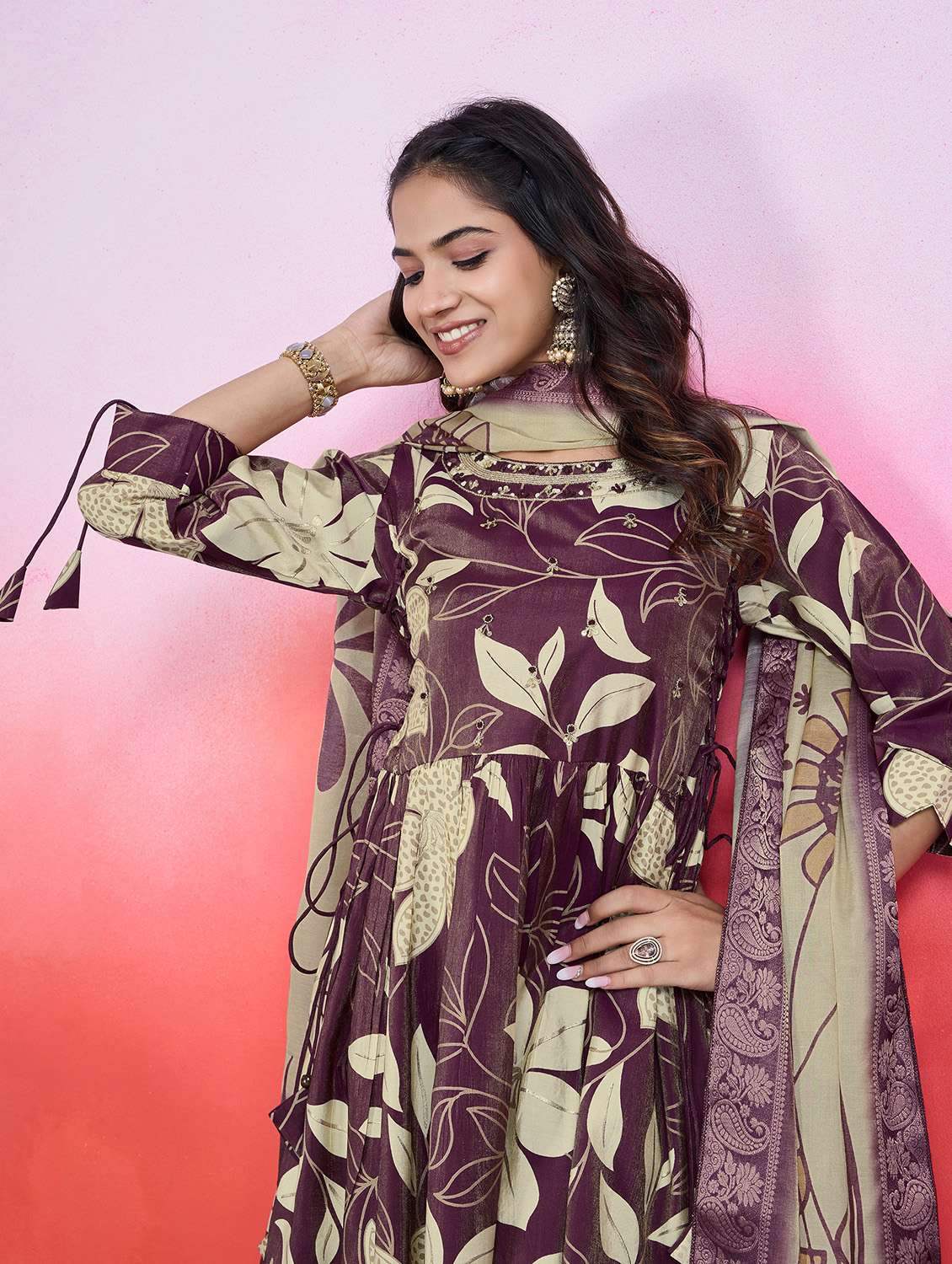 women three quarter sleeve kurta palazzo with dupatta set - 21766920 - Standard Image - 4