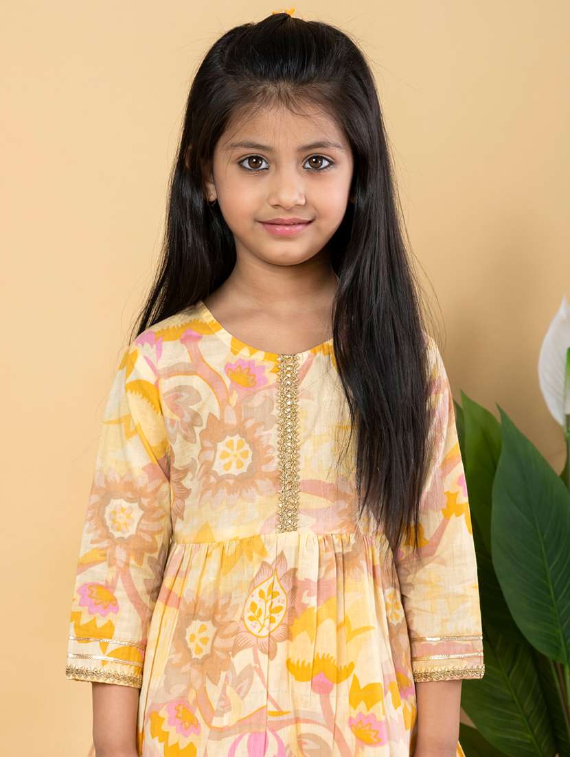 girls three quarter sleeve kurta salwar set - 21766963 -  Standard Image - 4