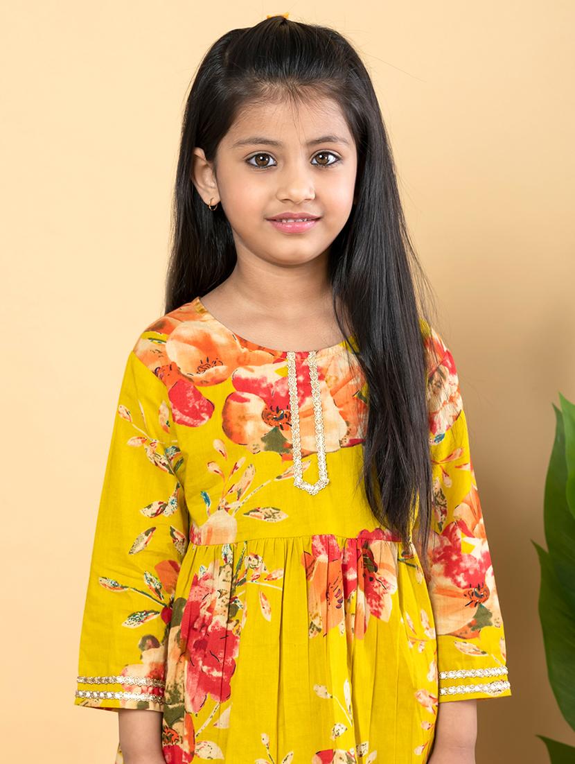 girls three quarter sleeve kurta salwar set - 21766970 - Standard Image - 4